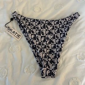 Skatie Kelly Bottoms in Barbados